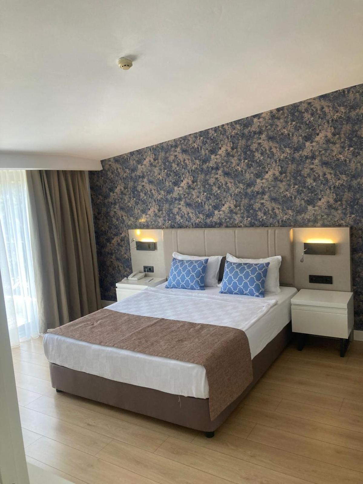 Eldar Garden 4*